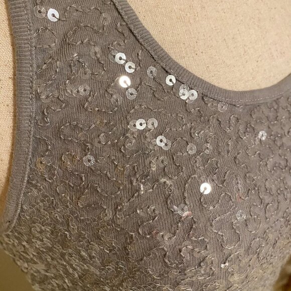Old Navy Women's Sequin Sleeveless Tank Top Size L - Picture 3 of 6